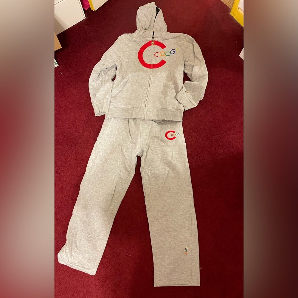 Coogi Youth boys Gray Sweat shirt and matching pants , Size: Large 14/16